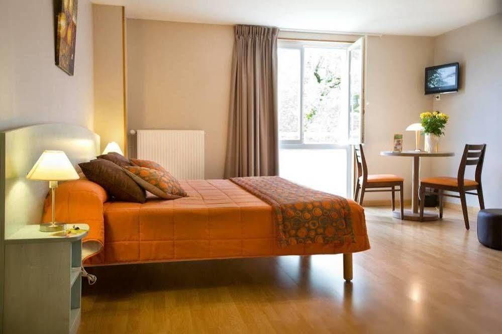La Metairie Otel Cordes Sur Ciel Dış mekan fotoğraf